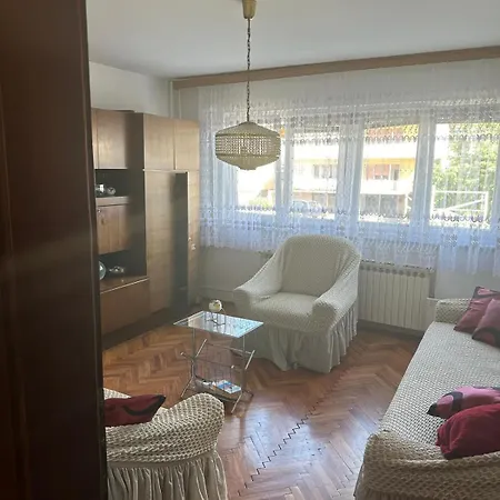 Kuca Nova Varos Feriehus